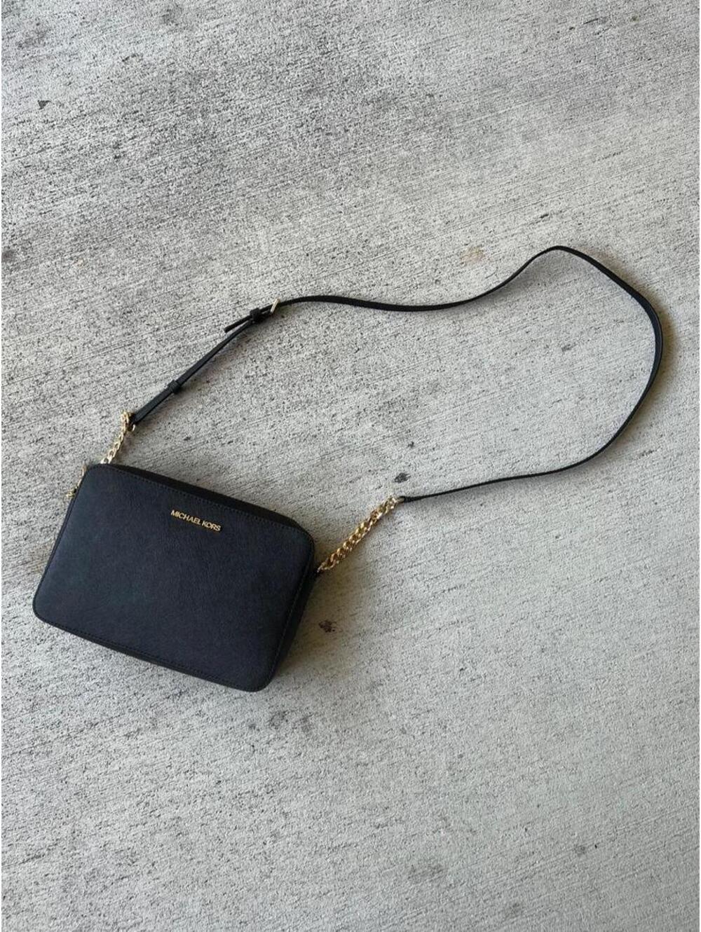 Micheal Kors Crossbody Purse
